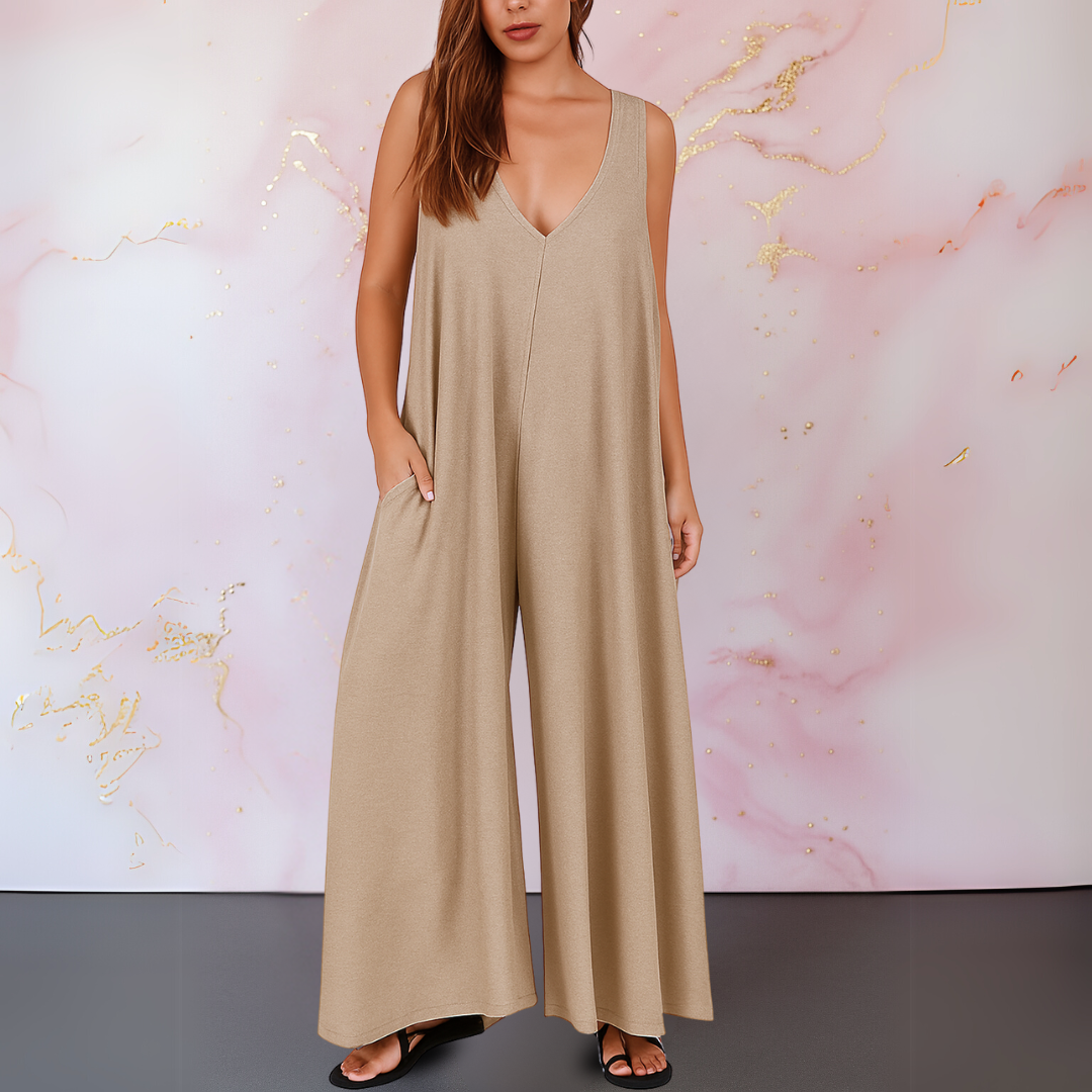 Dacey | Comfortable jumpsuit with V-neck and wide legs