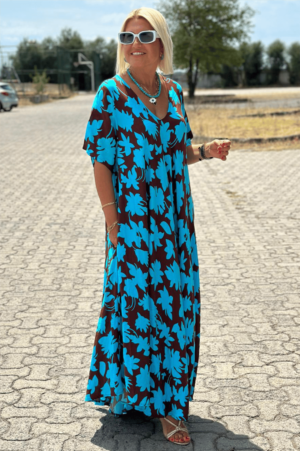 Casual Floral Maxi Dress with V-Neck