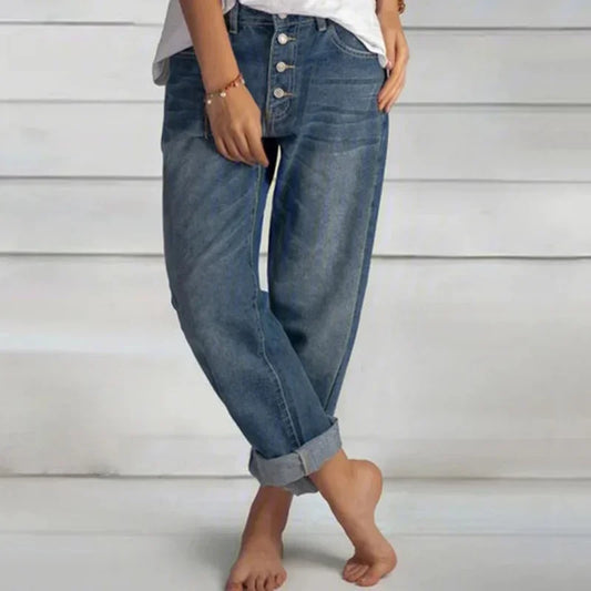 Freya | Stylish High-Waisted Buttoned Jeans